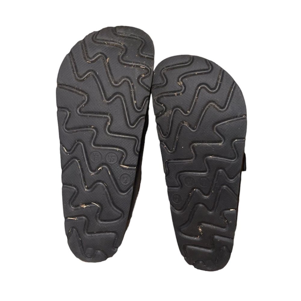 ❇️SOLD❇️ SHEIN Buckle Decor Footbed Sandals - Picture 3 of 6